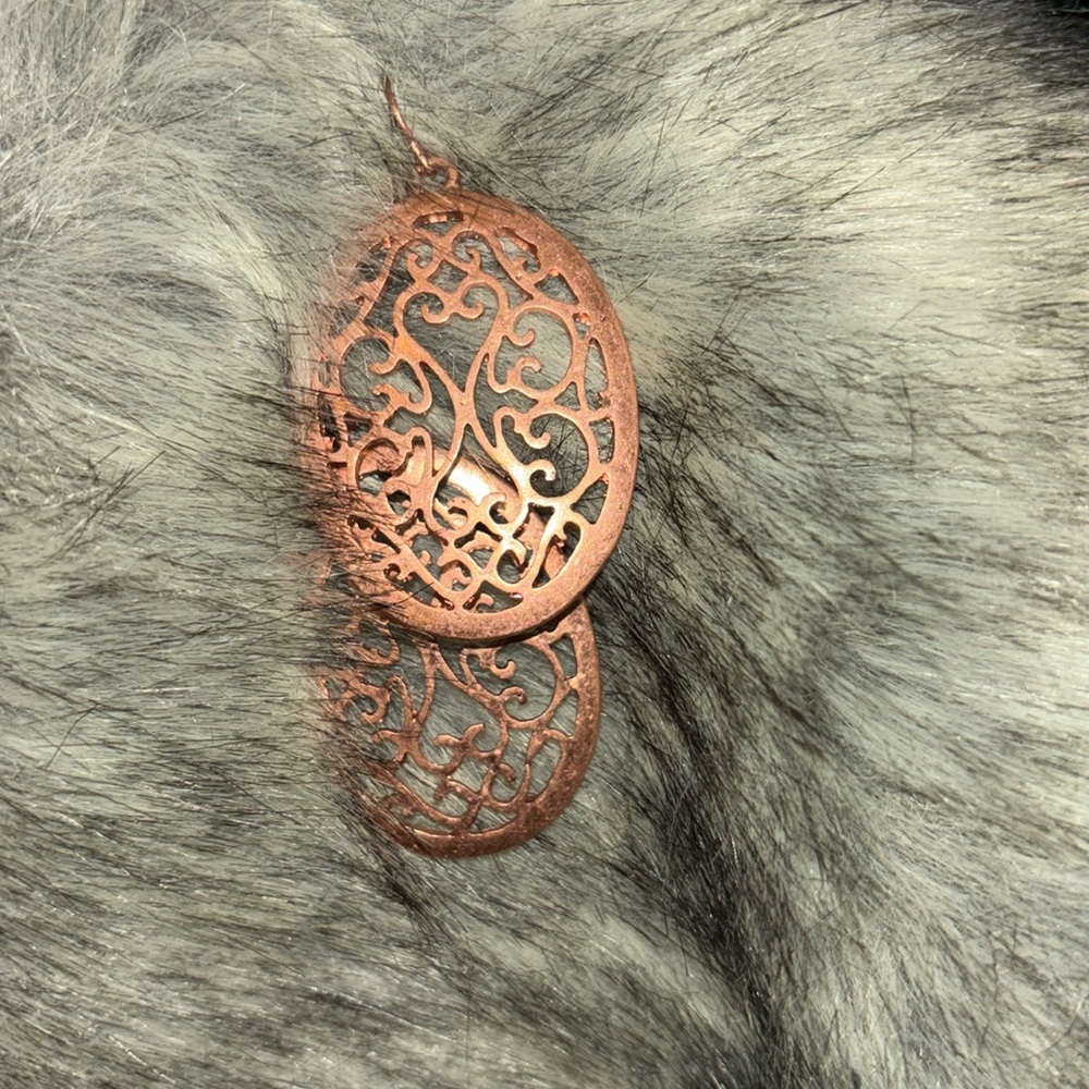 Gold earrings